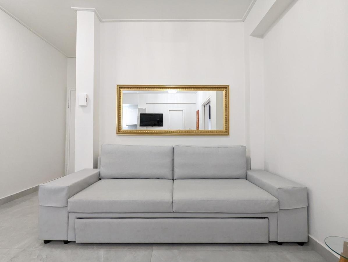 Victroria Grand Palace Apartment Атина Екстериор снимка