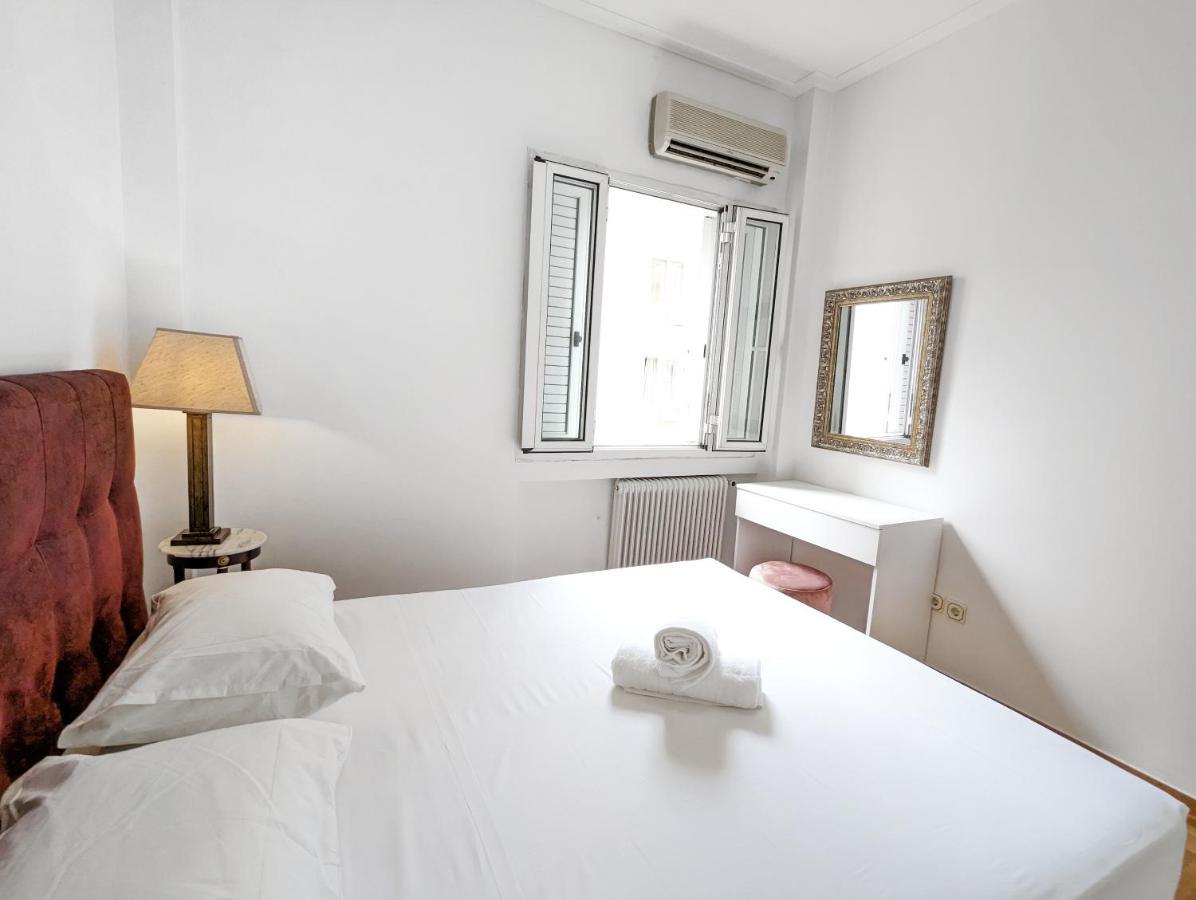Victroria Grand Palace Apartment Атина Екстериор снимка