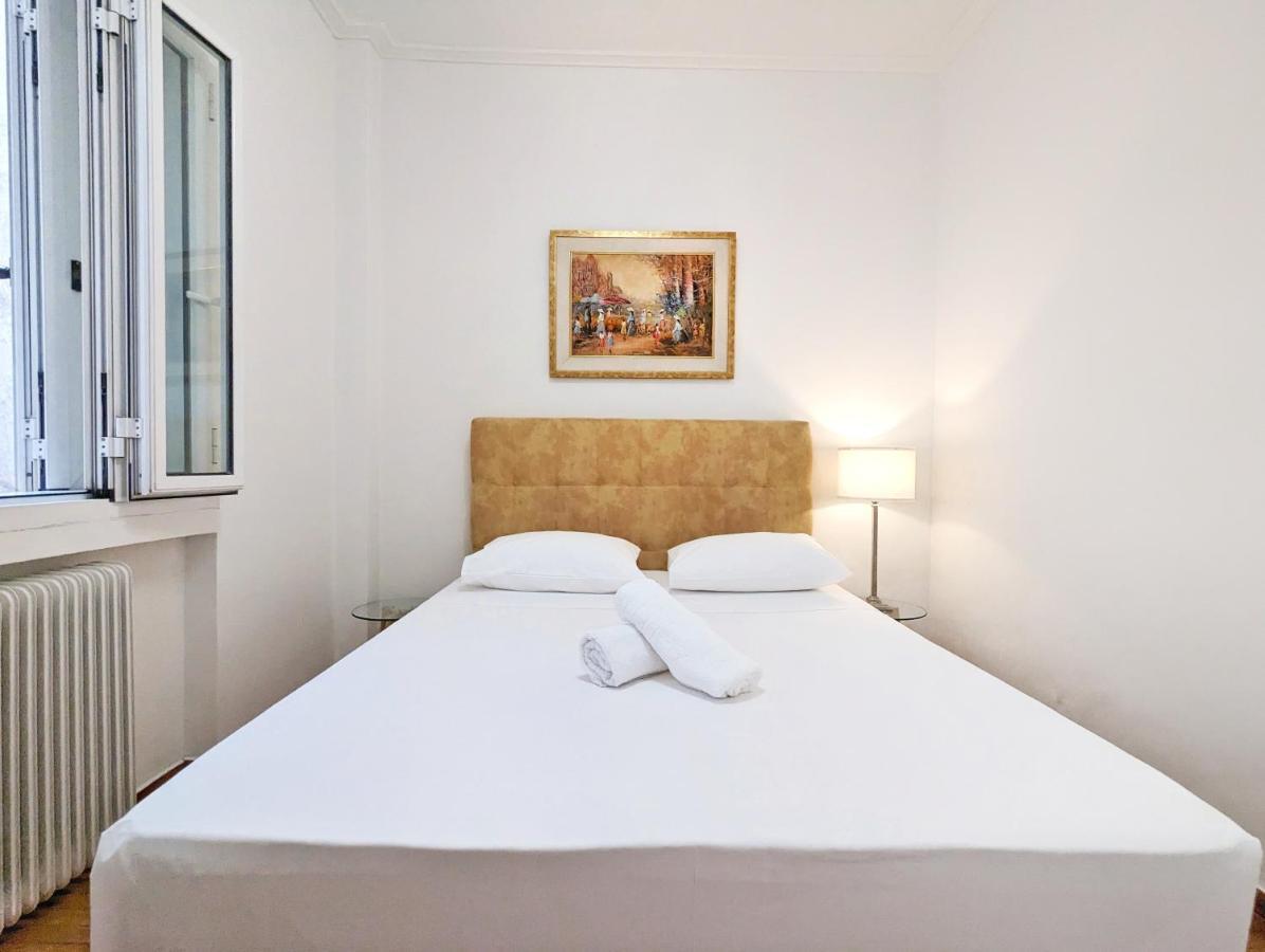 Victroria Grand Palace Apartment Атина Екстериор снимка