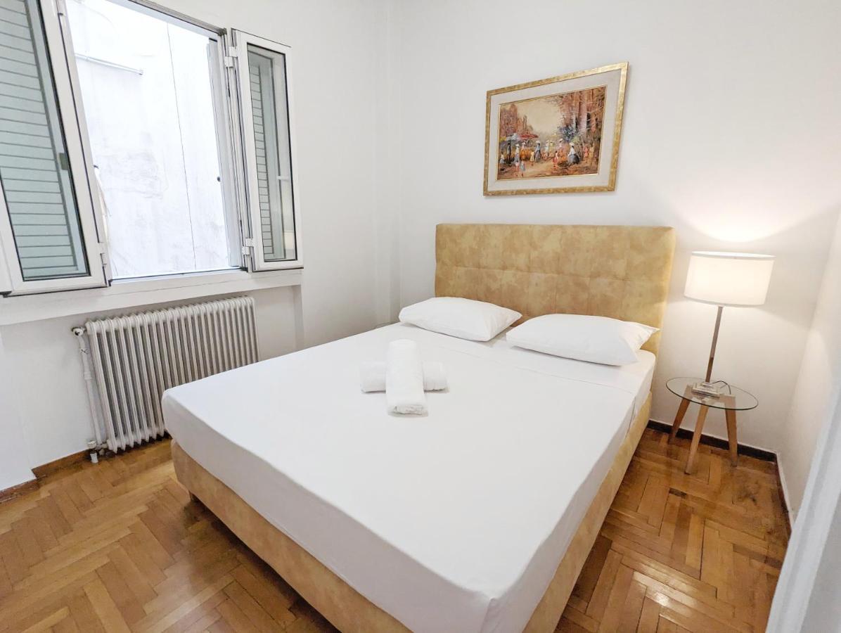 Victroria Grand Palace Apartment Атина Екстериор снимка